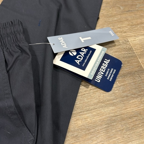 Pewter gray scrub pants NOTE FIGS - Picture 3 of 3